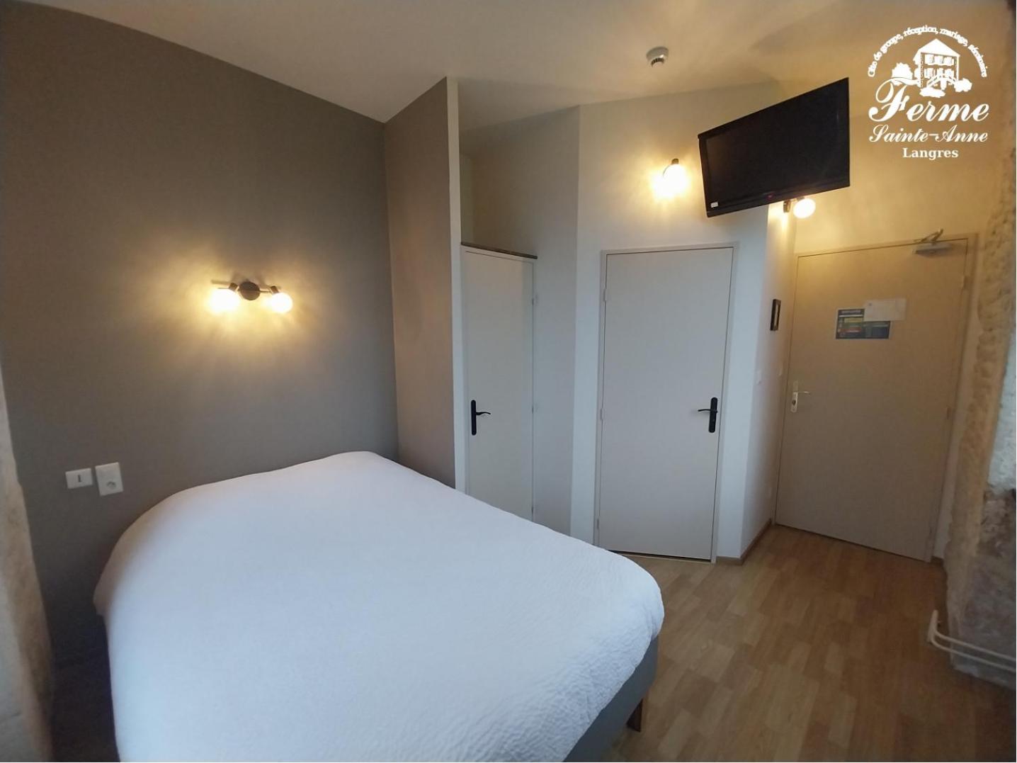 Domaine Ferme Sainte Anne Hotel Langres Buitenkant foto